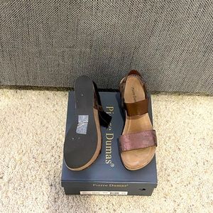 Almost brand new wedges